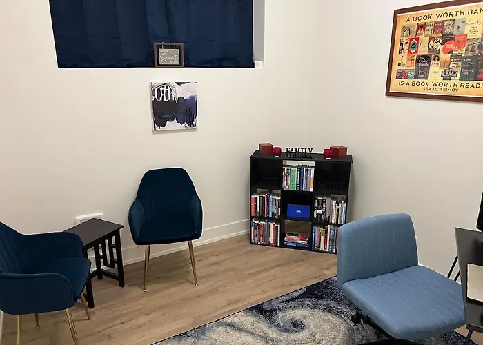 Stylish 2br Near Hyde Park, Uchicago & Apartment Chicago
